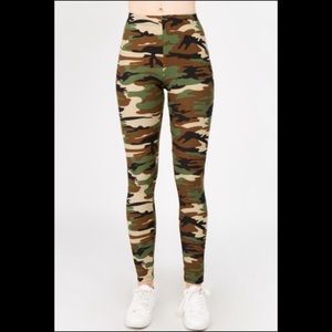 Classic Camo print mid waist Leggings
